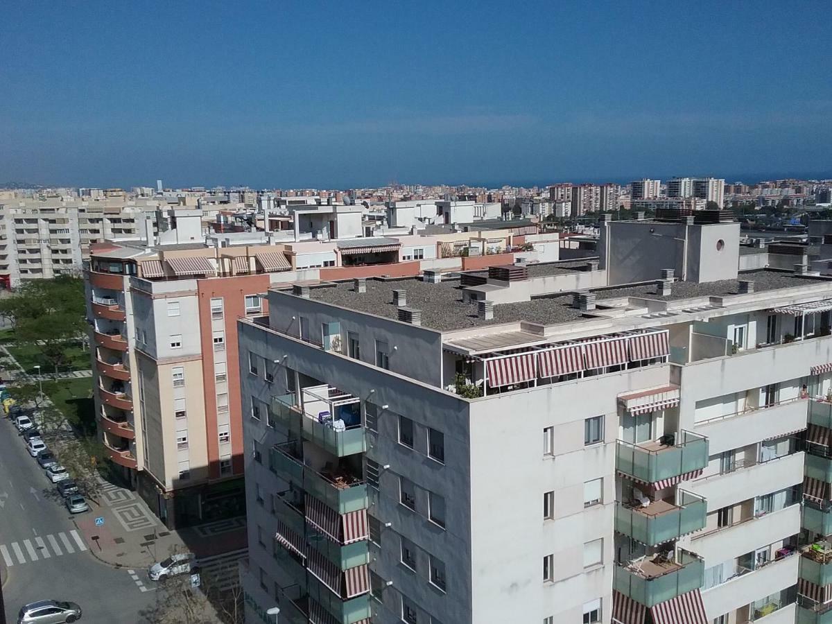 Apartamento Teatinos Malagaアパートメント エクステリア 写真